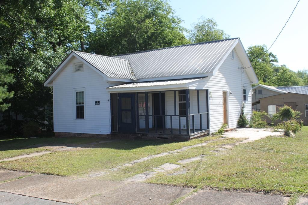 Photo of 1 Callaway Street, MANCHESTER, GA 31816 (MLS # 231260)