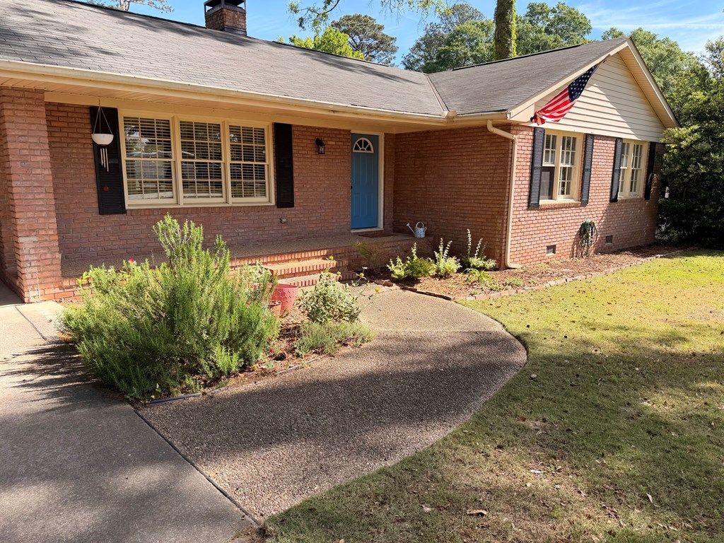Photo of 1615 Sheba Drive, COLUMBUS, GA 31904 (MLS # 231225)