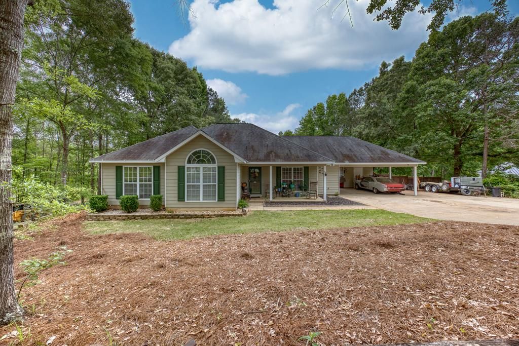 Photo of 461 Lee Road 2110, SALEM, AL 36874 (MLS # 231805)