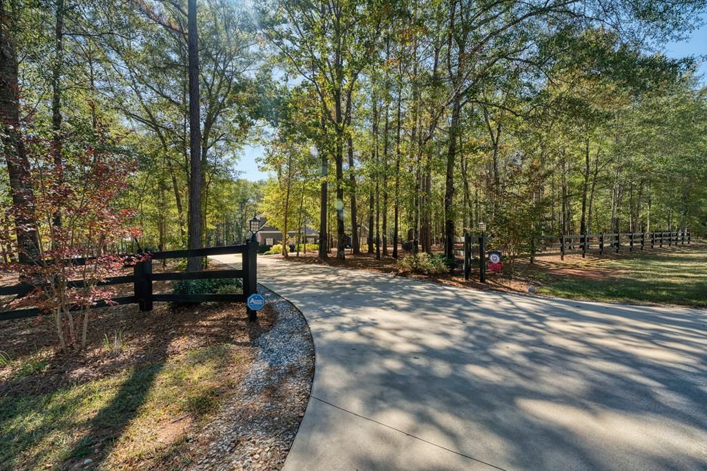 Photo of 2800 Hopewell Church Road, PINE MOUNTAIN, GA 31822 (MLS # 230717)