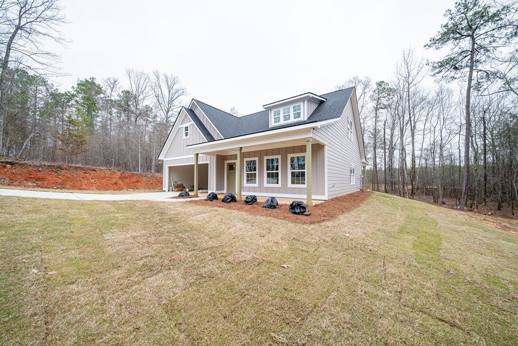 Photo of 181 Twin Lakes Road, WAVERLY HALL, GA 31831 (MLS # 231549)
