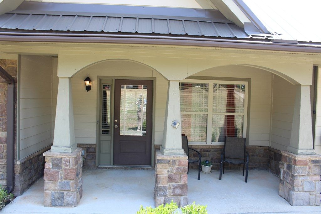 Photo of 33 Lee Road 2076, PHENIX CITY, AL 36870 (MLS # 231378)
