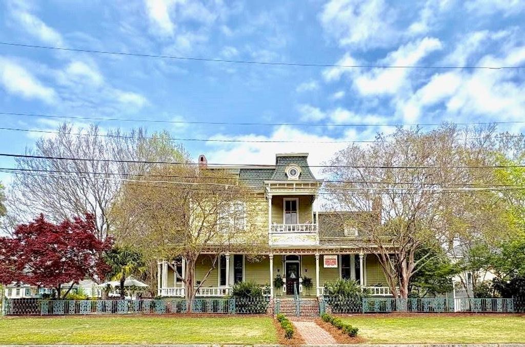 Photo of 201 7th Street, COLUMBUS, GA 31901 (MLS # 230697)
