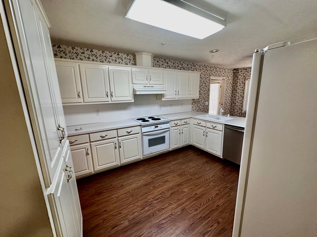 8112 ARBOR RIDGE DRIVE