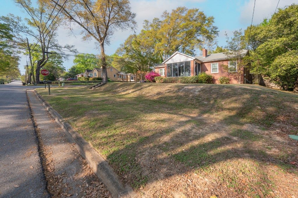 Photo of 3901 Howard Avenue, COLUMBUS, GA 31904 (MLS # 231853)