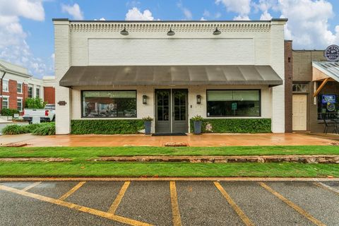 Featured picture for the property 232461