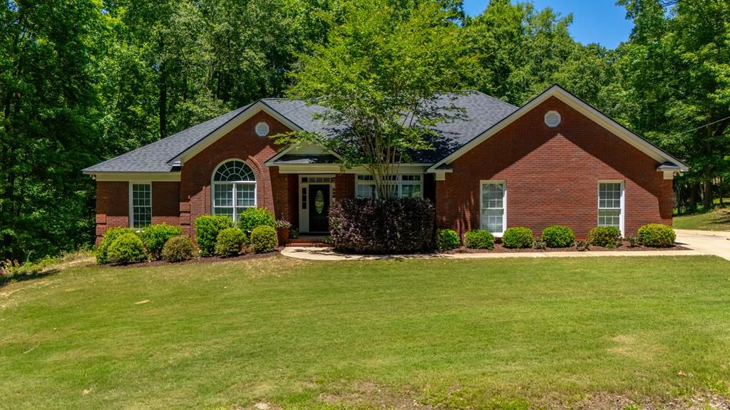 Photo of 434 Willett Drive, MIDLAND, GA 31820 (MLS # 231842)