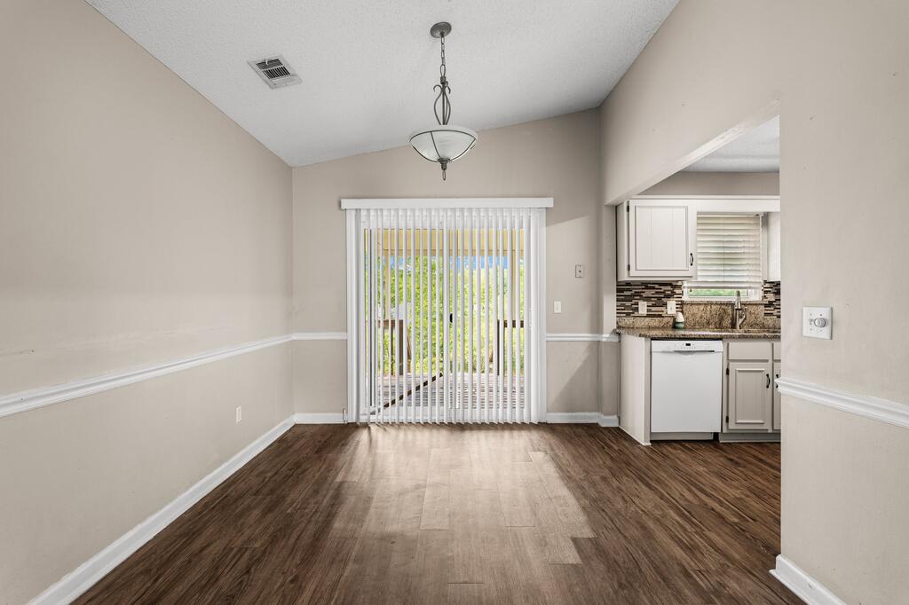 8241 LANTERN LANE