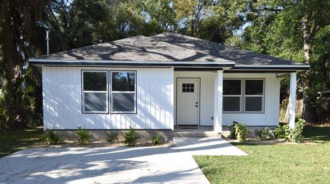 Homes For Sale - 2911 N Miller Street<br/> Pensacola, FL 32503