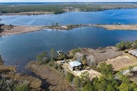 Homes For Sale - 4321 Jelinek Drive<br/> Milton, FL 32583