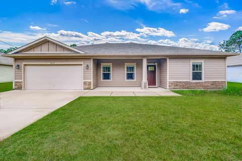 Homes For Sale - 9115 Ridge Drive Road<br/> Navarre, FL 32566