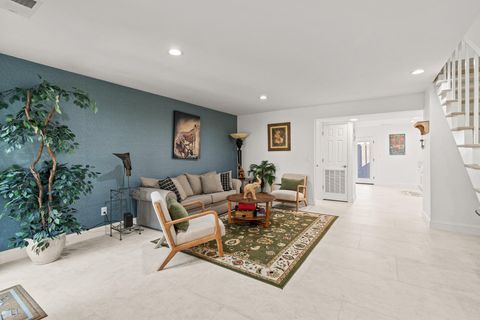 Townhouse For Sale - 4735 Huron Drive<br/> Pensacola, FL 32507