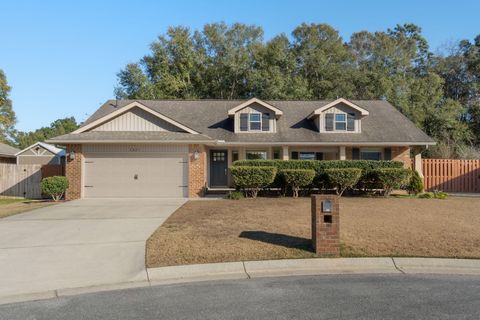 Homes For Sale - 5221 English Oak Drive<br/> Pace, FL 32571