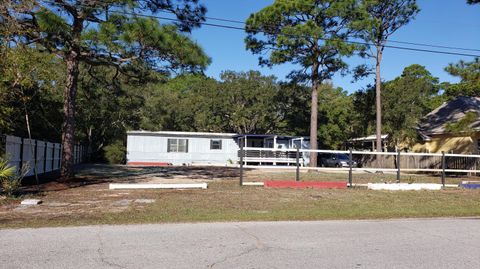 Mobile Home For Sale - 1857 Esplanade Street<br/> Navarre, FL 32566