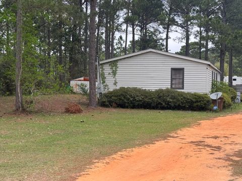 Mobile Home For Sale - 9220 Sunset Drive<br/> Navarre, FL 32566