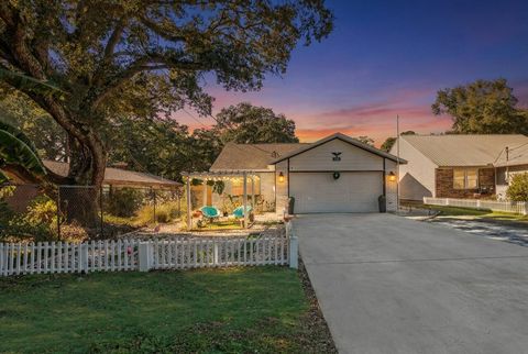 Homes For Sale - 706 Lloyd Street<br/> Fort Walton Beach, FL 32547