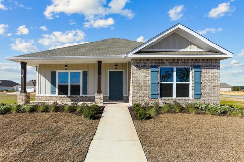 Homes For Sale - 8957 Gumwood Street<br/> Milton, FL 32570