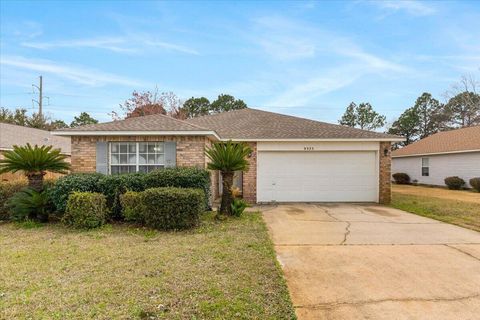 Homes For Sale - 9523 Parker Place Drive<br/> Navarre, FL 32566