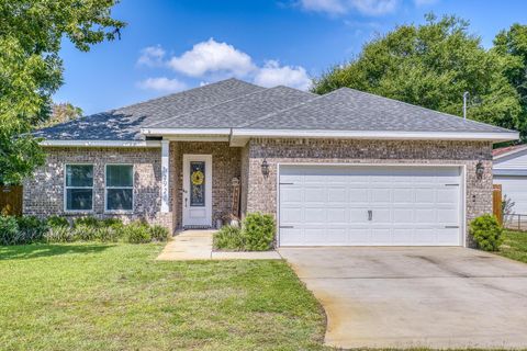 Homes For Sale - 492 Aleta Avenue<br/> Mary Esther, FL 32569