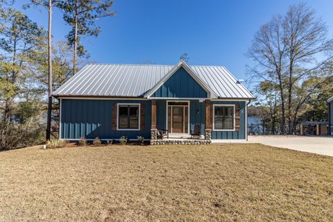 Homes For Sale - 182 Blue Pond Circle<br/> Holmes County, Ponce De Leon, FL 32455