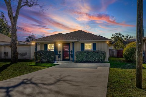 Homes For Sale - 609 E Fisher Street<br/> Escambia County, Pensacola, FL 32503