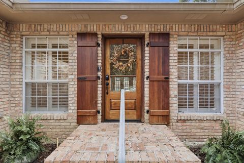 Homes For Sale - 2437 W Bayshore Road<br/> Santa Rosa County, Gulf Breeze, FL 32563