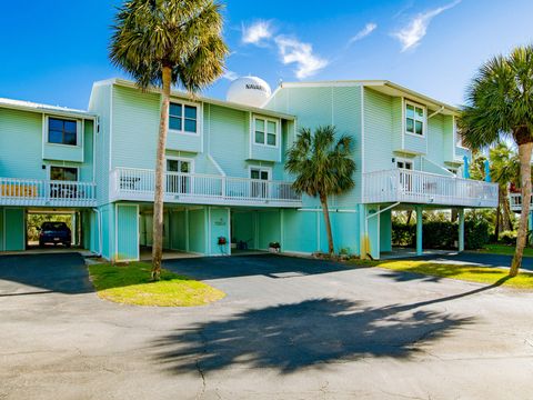 Townhouse For Sale - 8522 Gulf Boulevard #APT 19<br/> Navarre, FL 32566