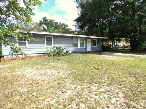 Homes For Sale - 7704 W Gadsden St Street<br/> Escambia County, Pensacola, FL 32506