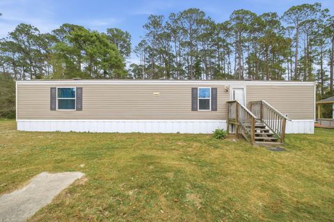 Mobile Home For Sale - 3338 Bob Tolbert Road<br/> Navarre, FL 32566