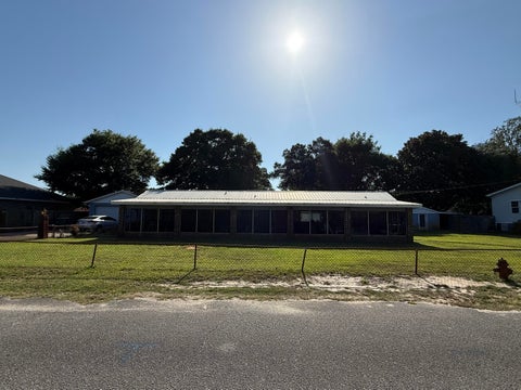 494 Aleta Avenue,  FL 32569