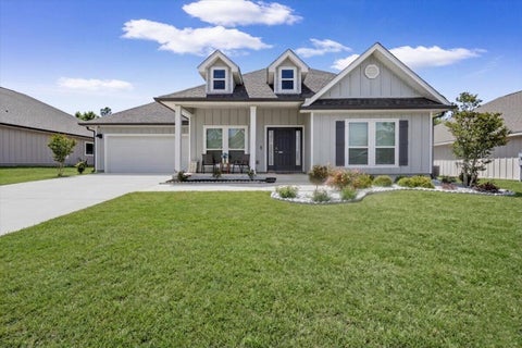 Homes For Sale - 2421 Dakota Way<br/> Okaloosa County, Crestview, FL 32536