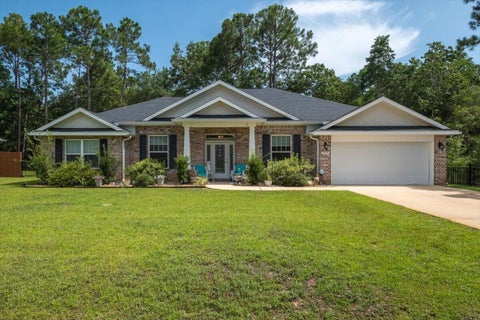 Homes For Sale - 2405 Cove Road<br/> Navarre, FL 32566
