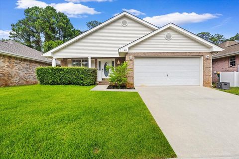 Homes For Sale - 927 Lajolla Lane<br/> Okaloosa County, Mary Esther, FL 32569
