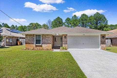Homes For Sale - 8586 Wilburn Cove<br/> Navarre, FL 32566