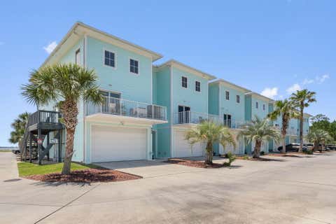 Townhouse For Sale - 940 Sound Harbor Circle # 9<br/> Gulf Breeze, FL 32563