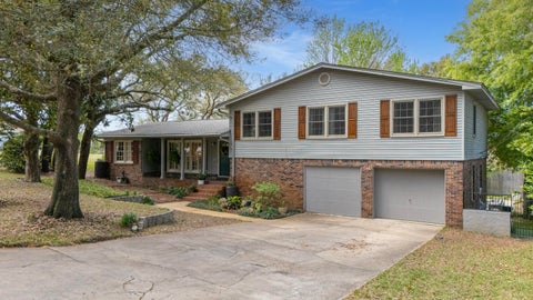 Homes For Sale - 505 Bear Drive<br/> Gulf Breeze, FL 32561