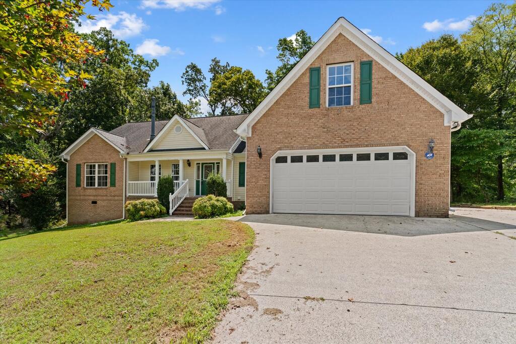 3027 Highland Circle