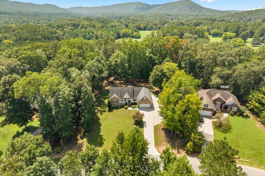3027 Highland Circle