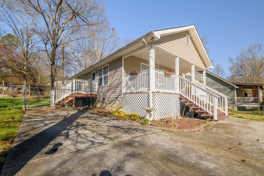 778 NE New Town Church Road