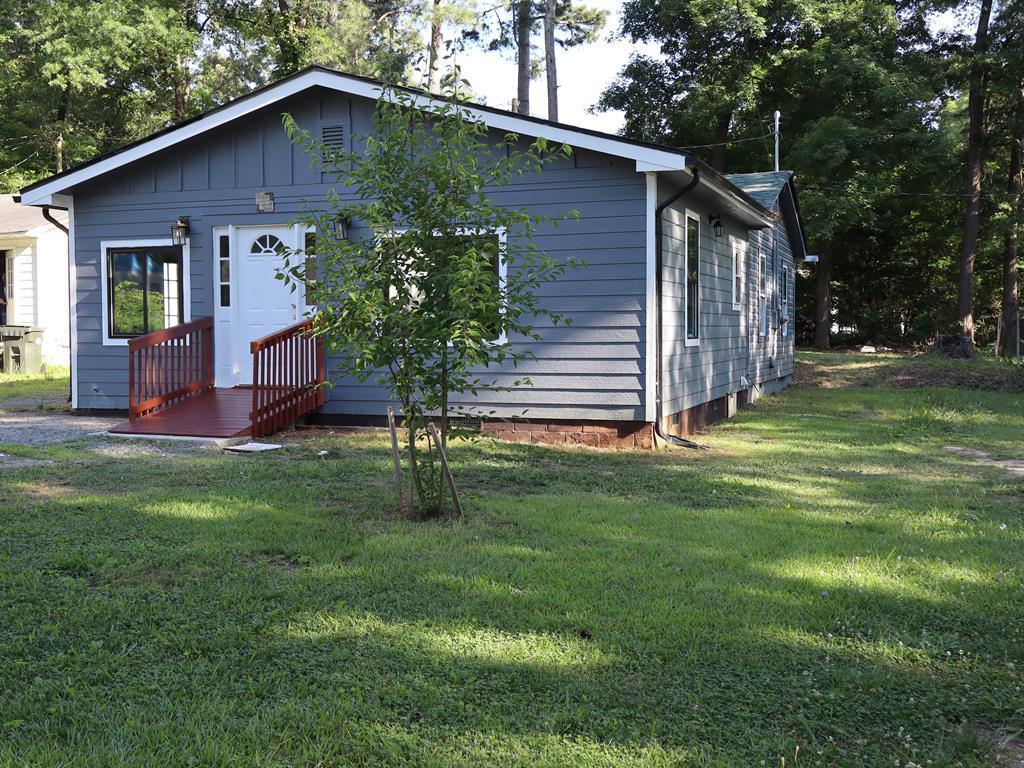 Photo 1 of 27 — 1204 New Doris Street, DALTON, GA 30721