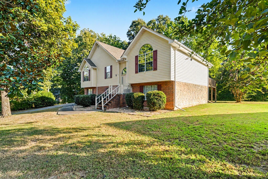 625 Mount View Dr
