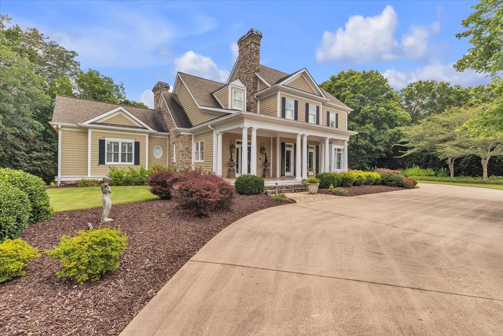 200 N Goose Hill Road