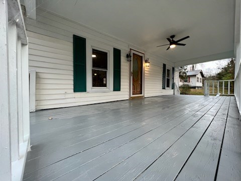 309 W Schmitt Road