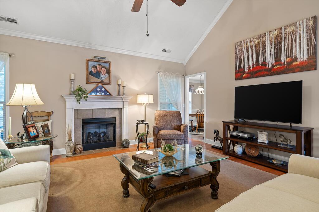 322 Peachtree Circle
