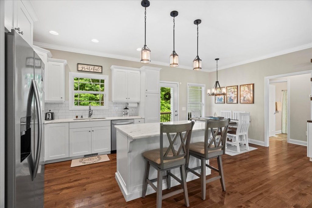 1604 Houston Valley Road