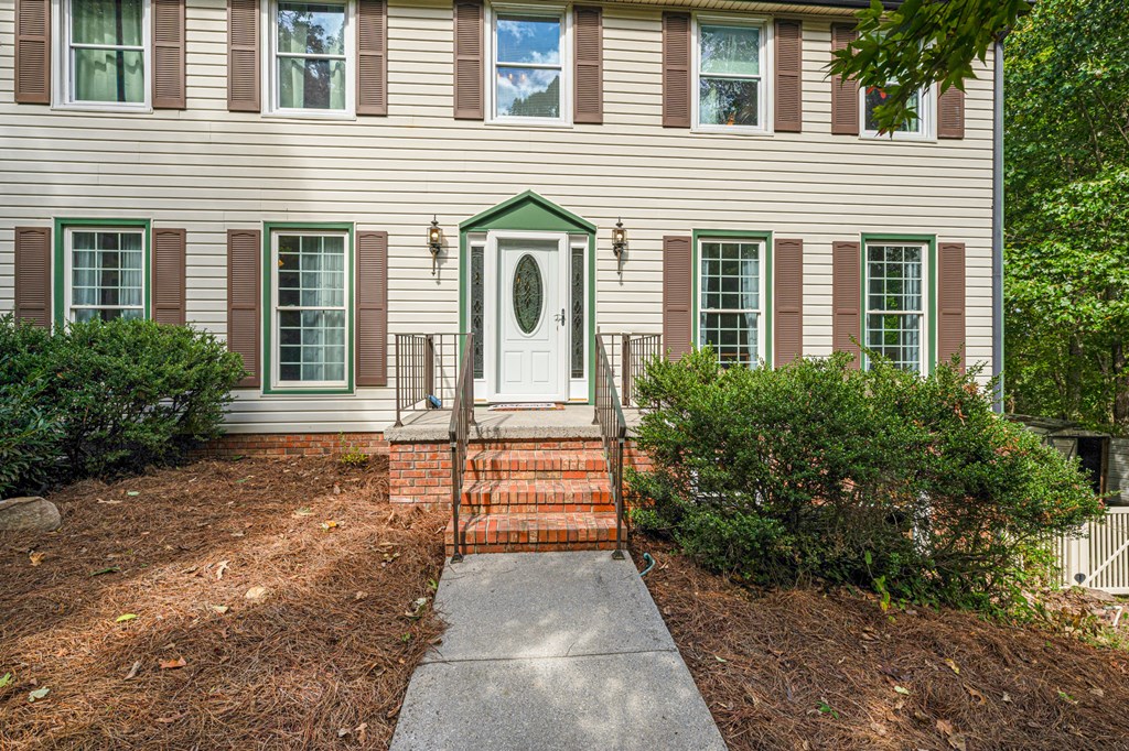 2000 Sourwood Drive