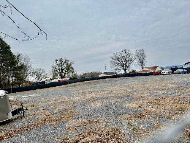 2213 Cleveland Hwy