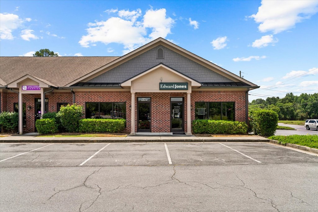 1201 Dews Pond Road