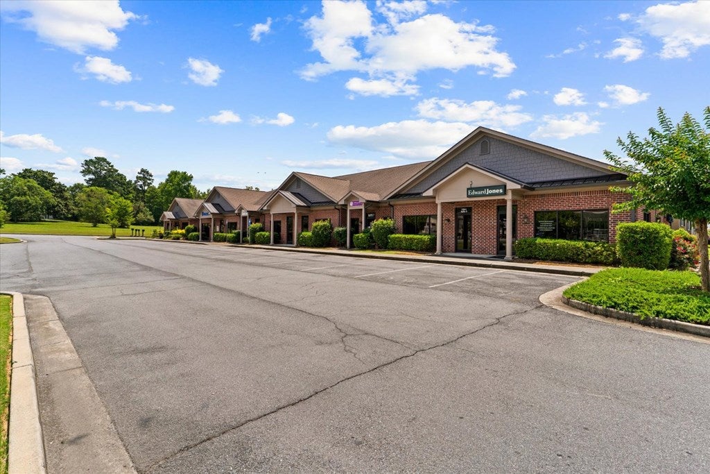 1201 Dews Pond Road