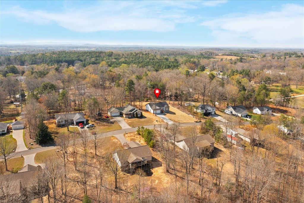118 Earls Way